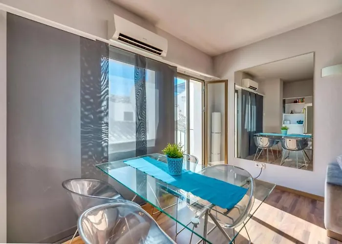 Chic Designer Apartament