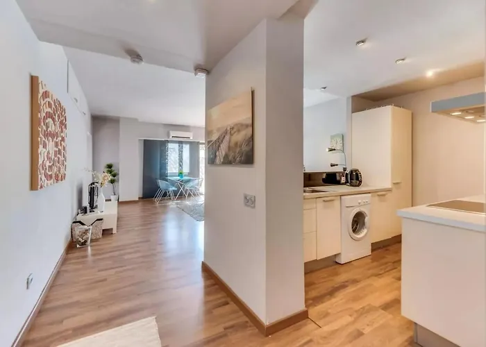 Chic Designer Apartament